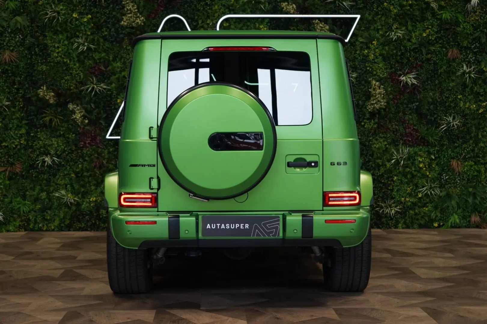 G63 AMG MANUFAKTUR BURM 360 CARBON 141.405€ NETT