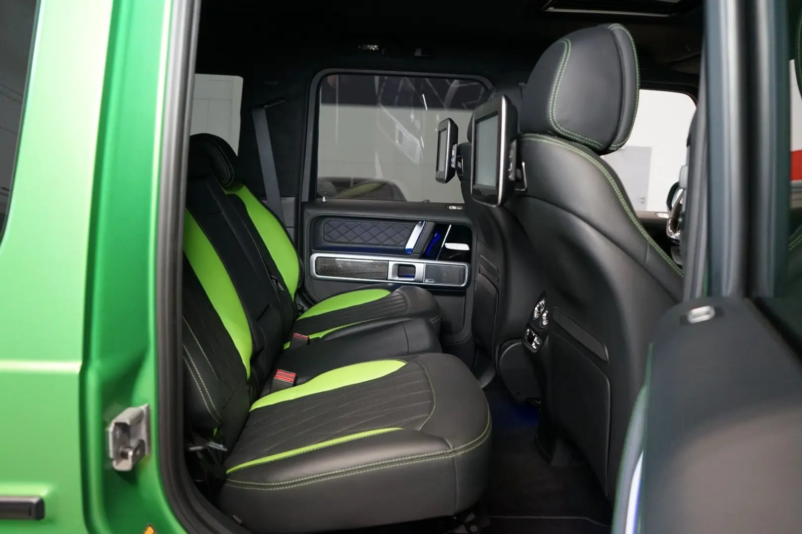 G63 AMG MANUFAKTUR BURM 360 CARBON 141.405€ NETT