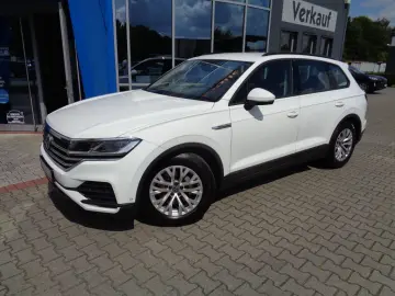 Touareg 3.0 V6 TDI 4Motion DPF Navi AHK Kam ACC