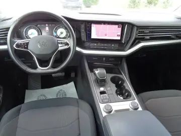 Touareg 3.0 V6 TDI 4Motion DPF Navi AHK Kam ACC