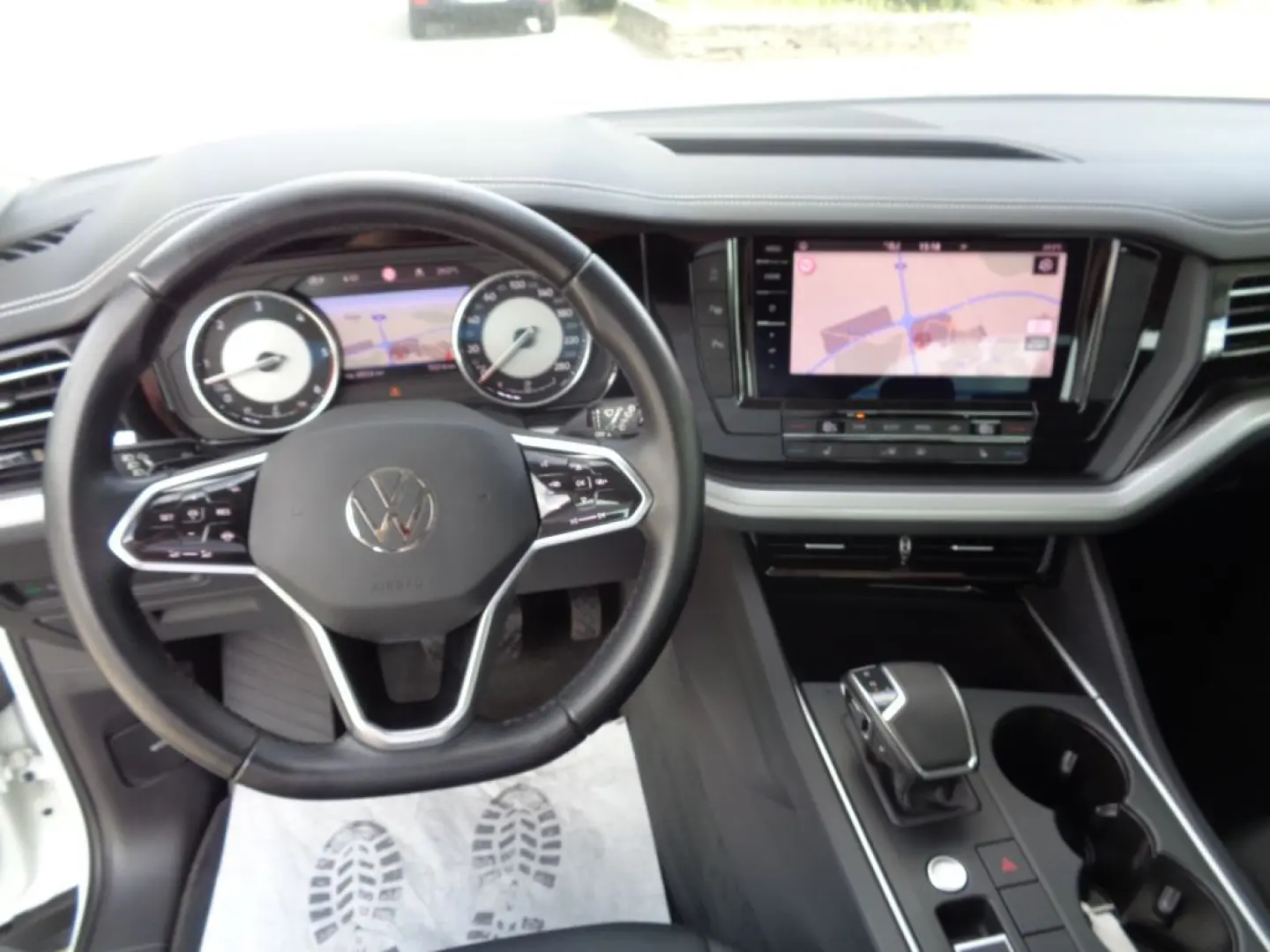 Touareg 3.0 V6 TDI 4Motion DPF Navi AHK Kam ACC