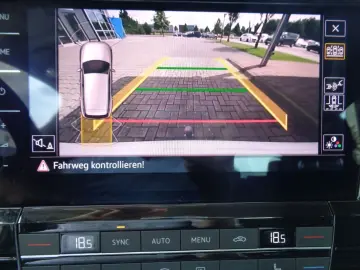 Touareg 3.0 V6 TDI 4Motion DPF Navi AHK Kam ACC