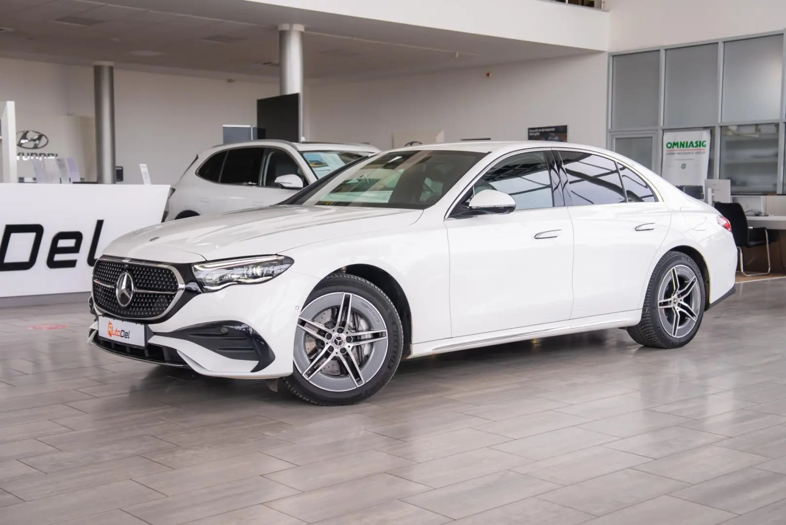 Mercedes-Benz E-Class E300 DE 4MATIC AMG LINE