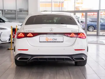 Mercedes-Benz E-Class E300 DE 4MATIC AMG LINE