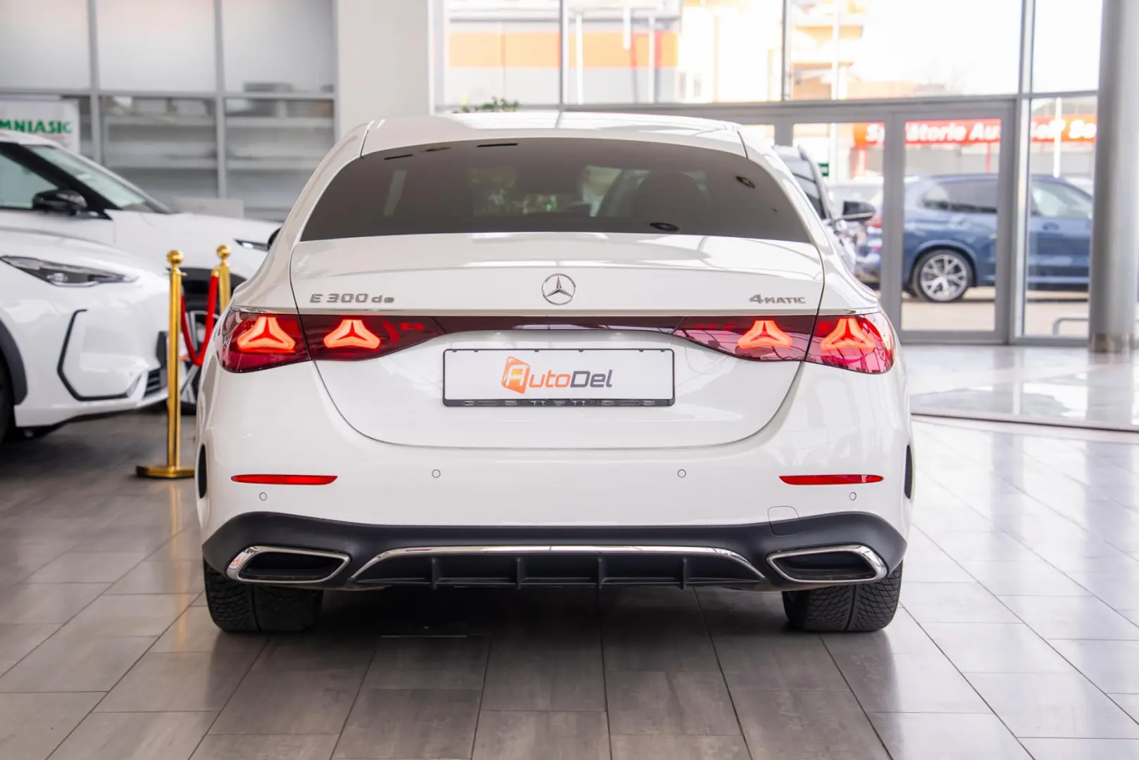 Mercedes-Benz E-Class E300 DE 4MATIC AMG LINE