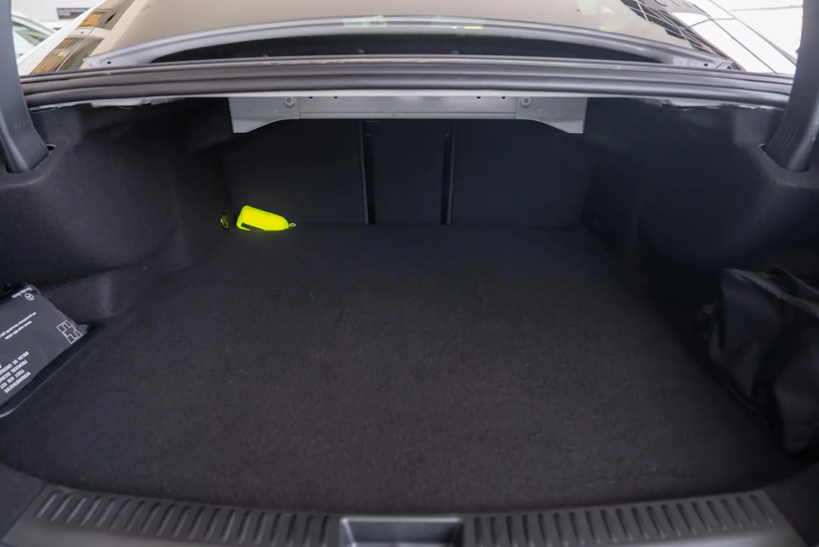 Mercedes-Benz E-Class E300 DE 4MATIC AMG LINE