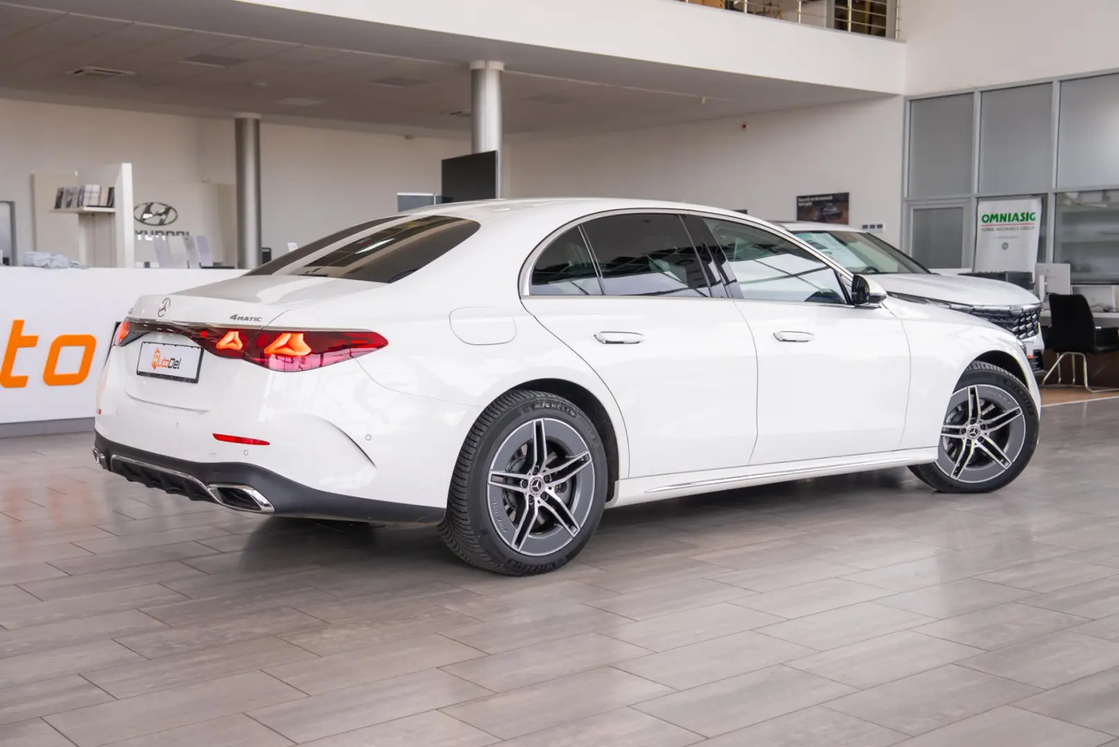 Mercedes-Benz E-Class E300 DE 4MATIC AMG LINE