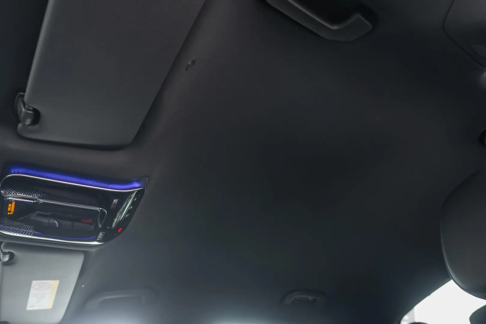 Mercedes-Benz E-Class E300 DE 4MATIC AMG LINE