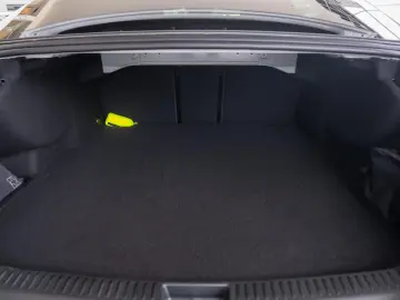 Mercedes-Benz E-Class E300 DE 4MATIC AMG LINE