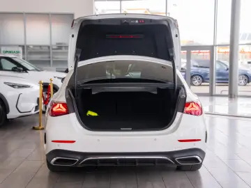 Mercedes-Benz E-Class E300 DE 4MATIC AMG LINE