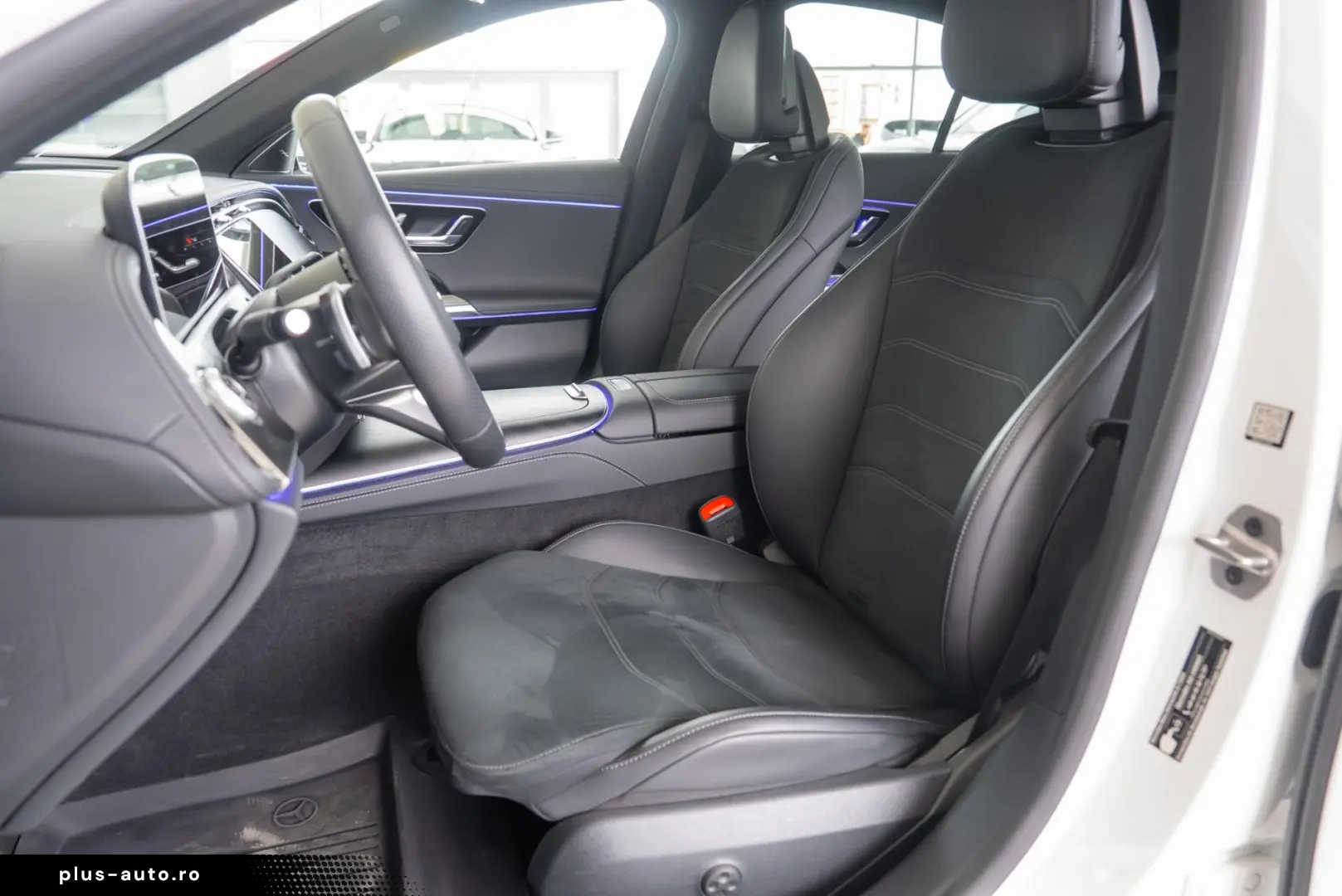 Mercedes-Benz E-Class E300 DE 4MATIC AMG LINE