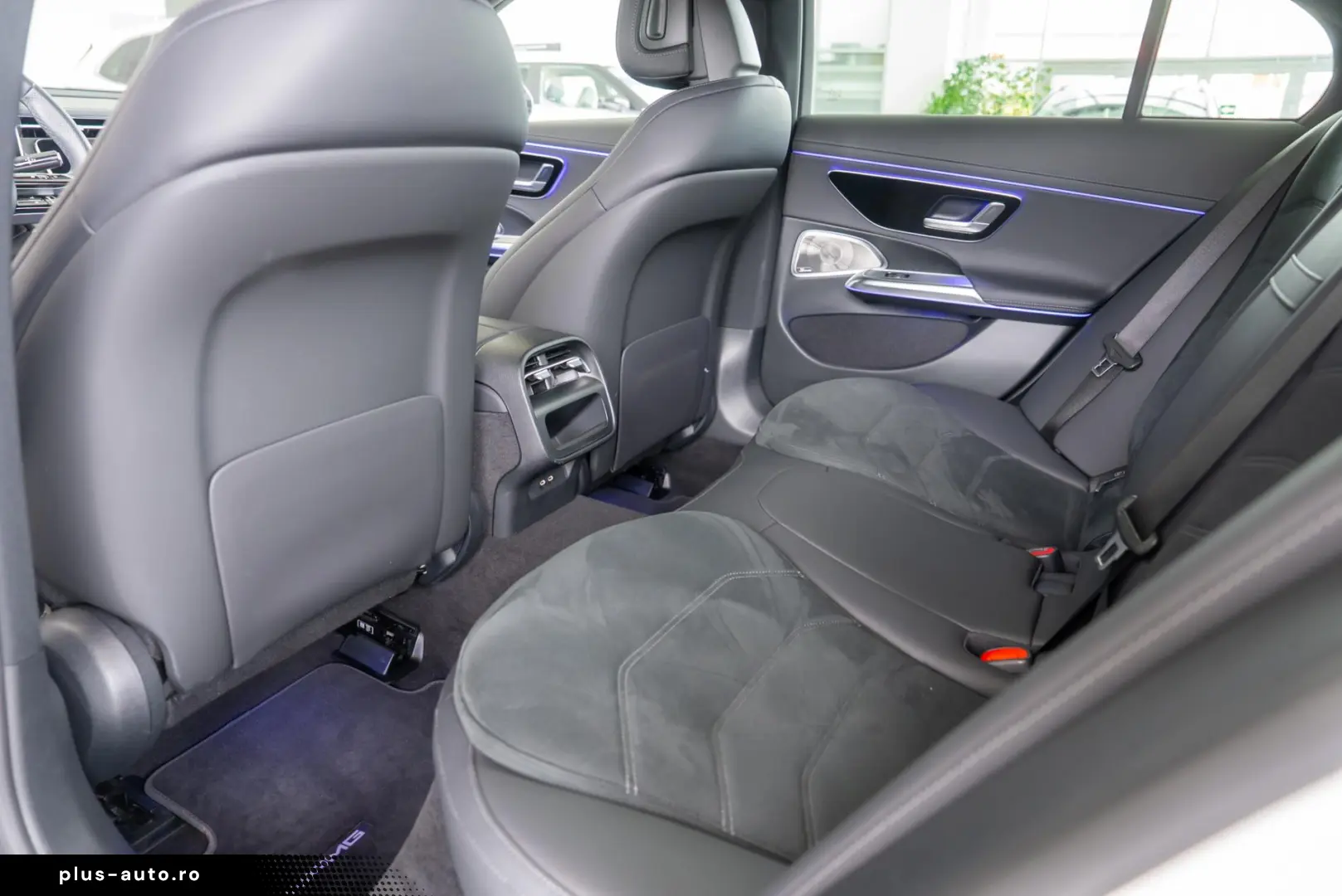 Mercedes-Benz E-Class E300 DE 4MATIC AMG LINE