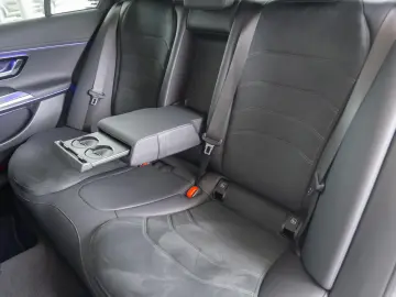 Mercedes-Benz E-Class E300 DE 4MATIC AMG LINE