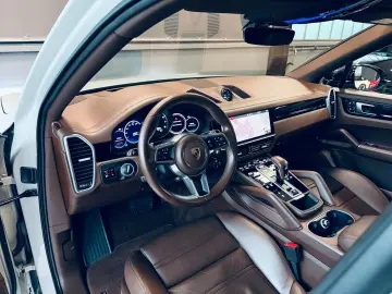 Porsche Cayenne Coupe Sport