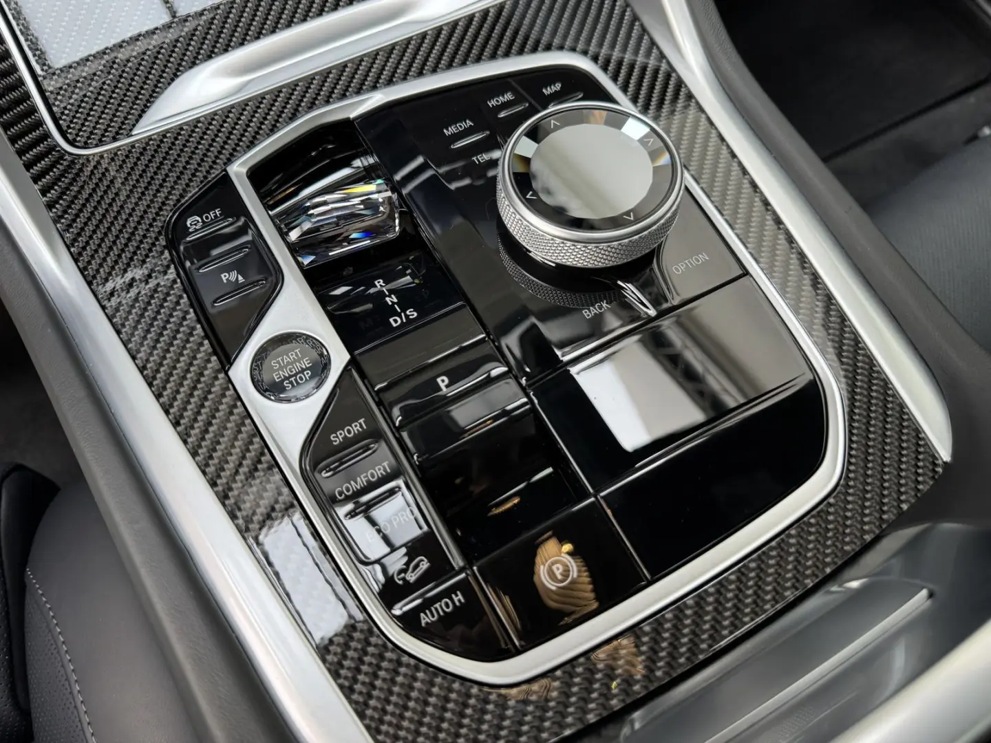 X6 xDr30d M Sport Pro 22'' Sitzlüft. ACC 360 AHK