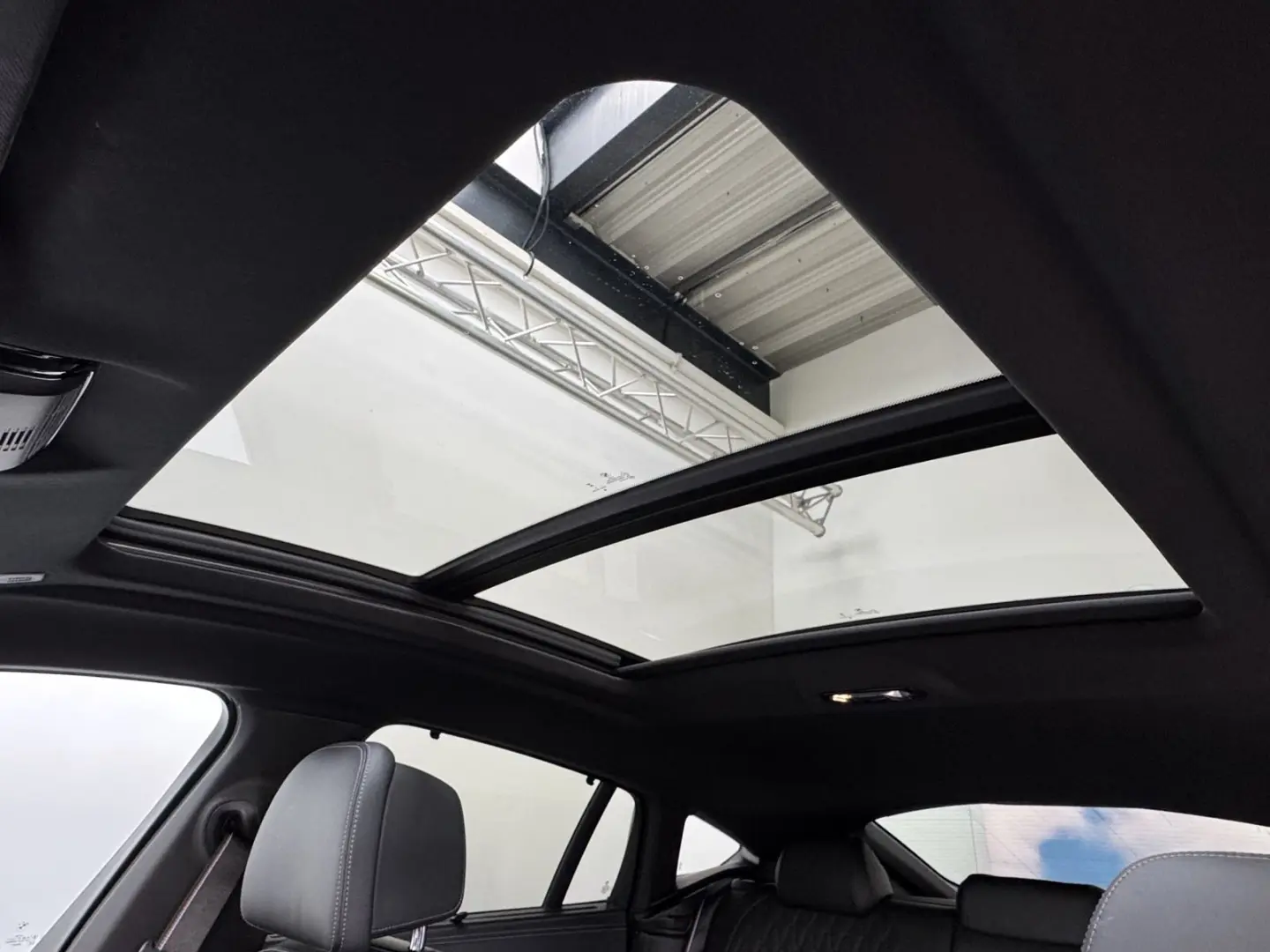 X6 xDr30d M Sport Pro 22'' Sitzlüft. ACC 360 AHK