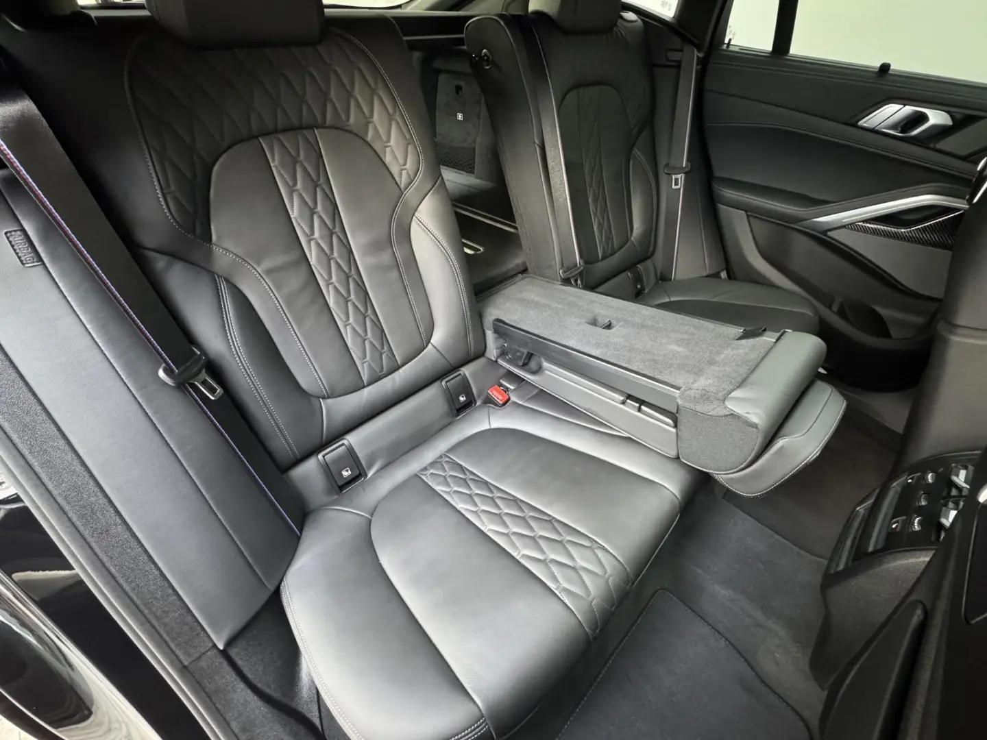 X6 xDr30d M Sport Pro 22'' Sitzlüft. ACC 360 AHK