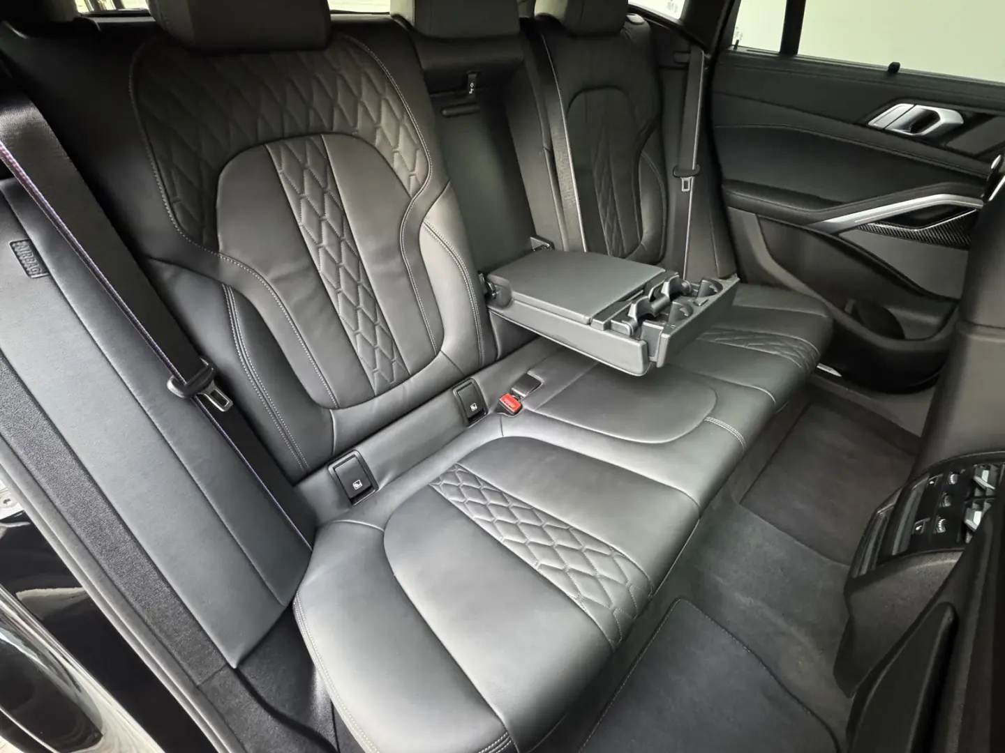 X6 xDr30d M Sport Pro 22'' Sitzlüft. ACC 360 AHK