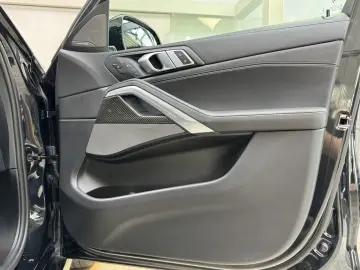 X6 xDr30d M Sport Pro 22'' Sitzlüft. ACC 360 AHK