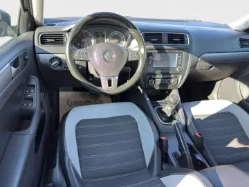 Volkswagen Jetta 1.6 TDI 2012 EURO 5