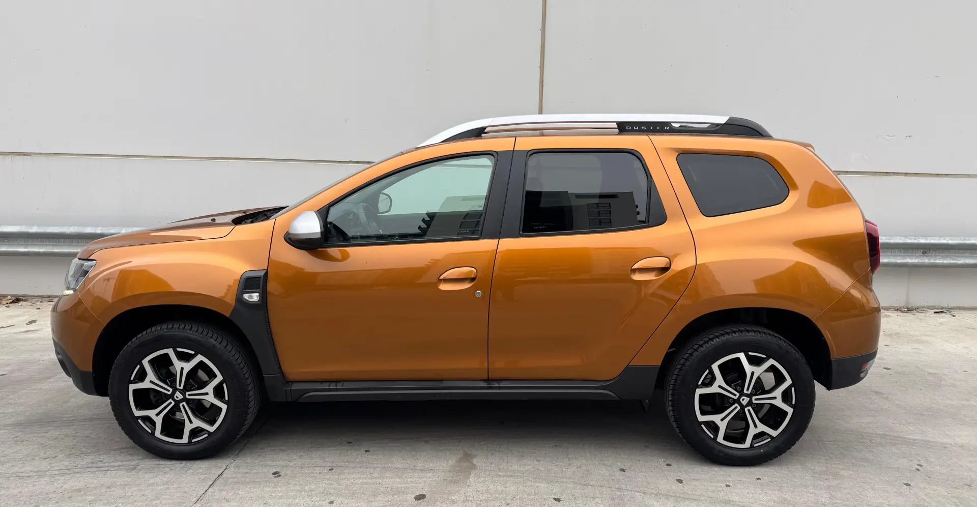 Dacia Duster 2018 Prestige 1.5 dci 110 CP - camera