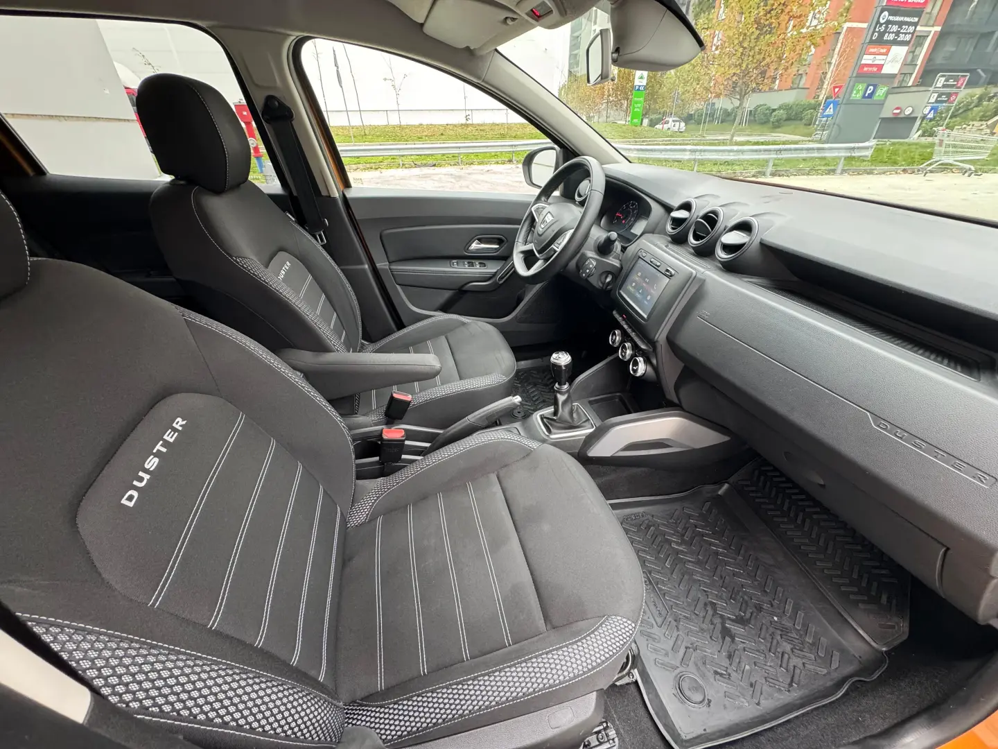 Dacia Duster 2018 Prestige 1.5 dci 110 CP - camera