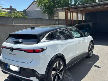 Renault Megane E-TECH