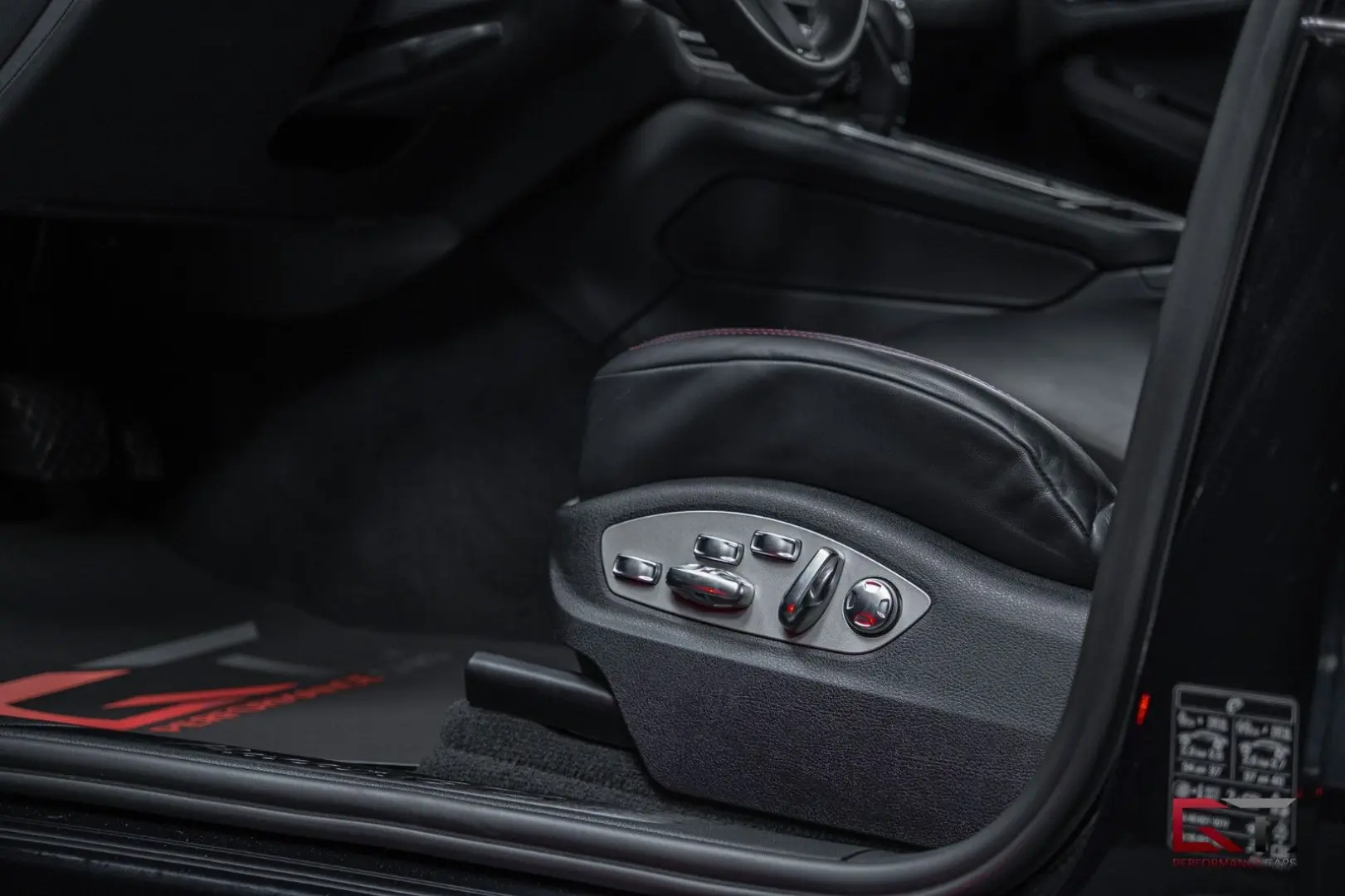 Macan GTS PDK 18way Pano 21  SportExhaust BOSE