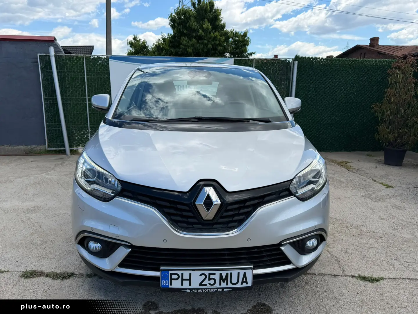 Renault Scenic 1.5 dCi 110 CP Navigatie Clima