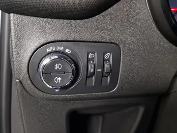 OPEL CROSSLAND X 1.2 AT6