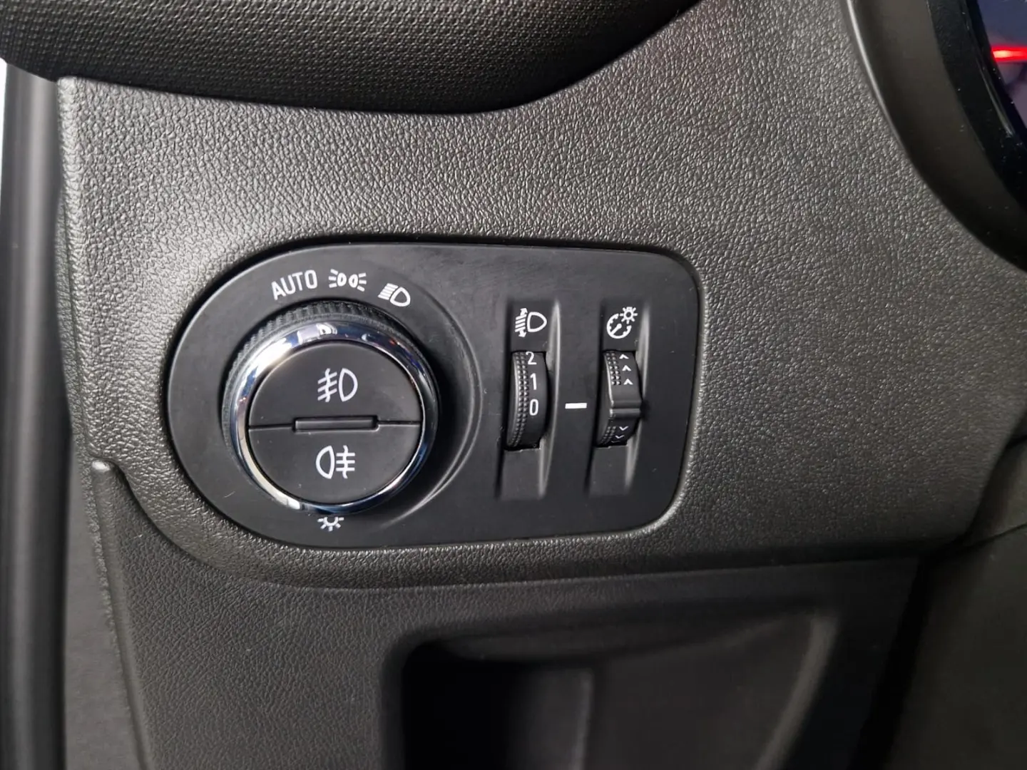 OPEL CROSSLAND X 1.2 AT6