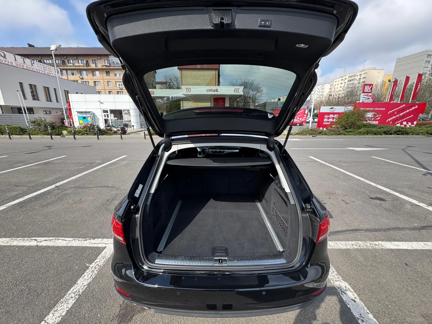 Audi A4 Quattro 2.0 TDI 190 CP - LED - Carplay - Incalzire