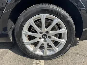 Audi A4 Quattro 2.0 TDI 190 CP - LED - Carplay - Incalzire