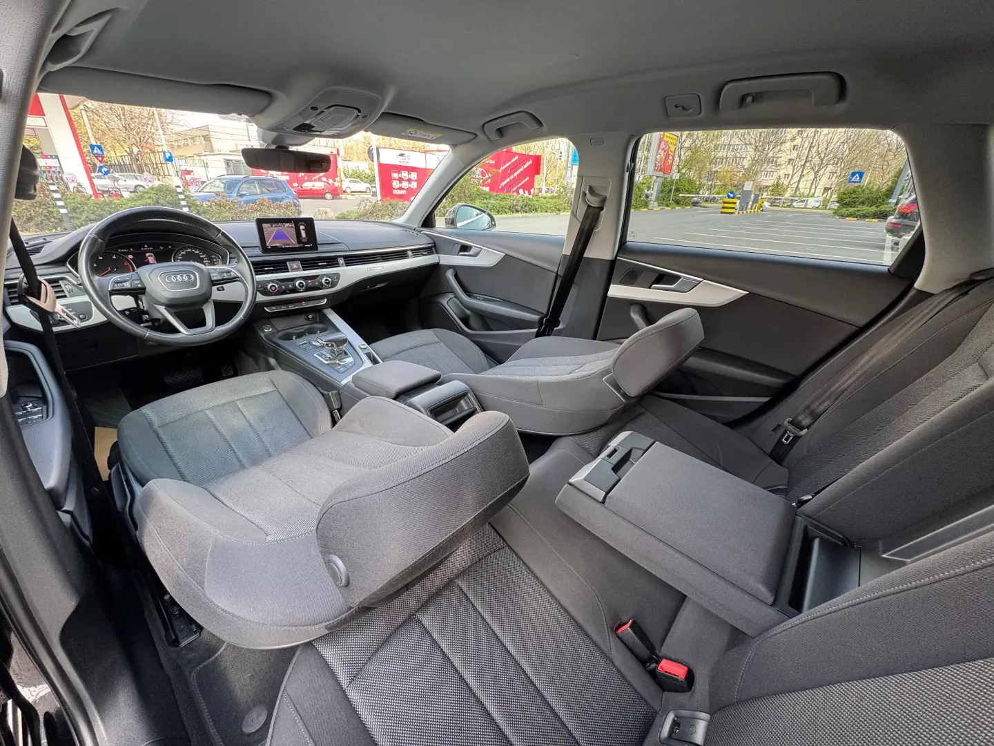 Audi A4 Quattro 2.0 TDI 190 CP - LED - Carplay - Incalzire