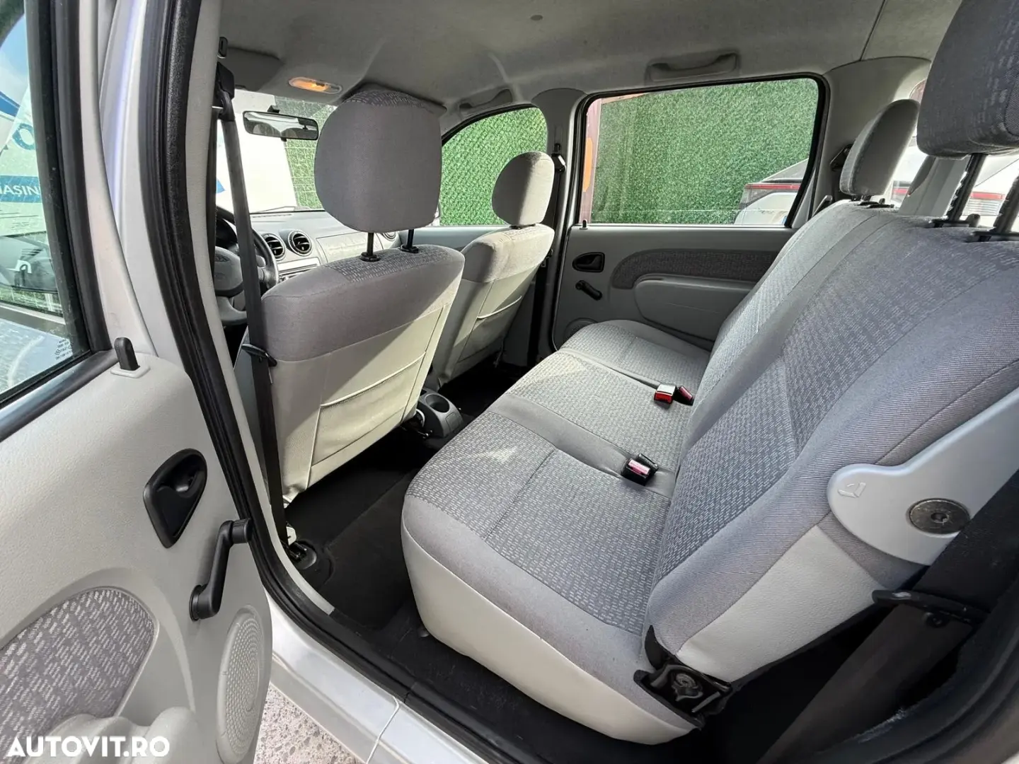 Dacia Logan MCV 1.6 Laureate