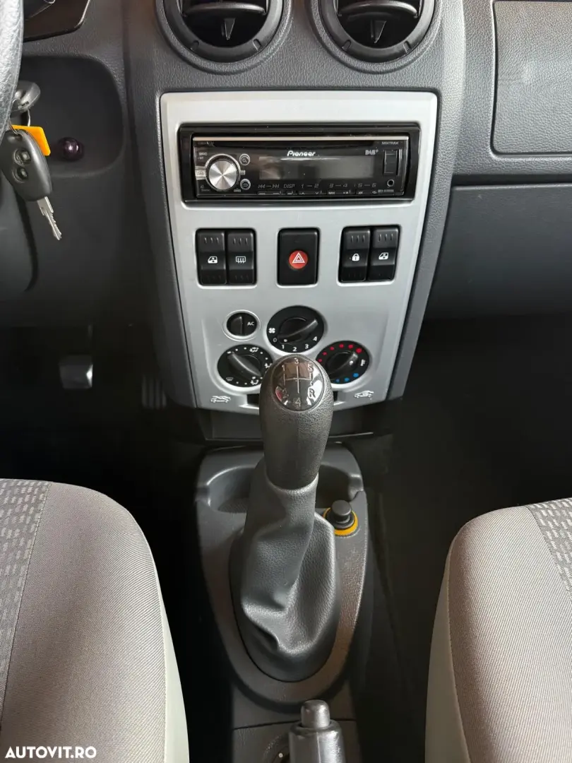 Dacia Logan MCV 1.6 Laureate