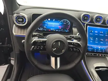 GLC 300 4M AMG Premium Airmatic Burmester Distro