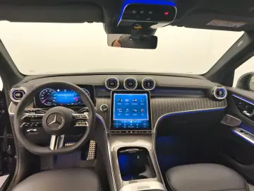GLC 300 4M AMG Premium Airmatic Burmester Distro