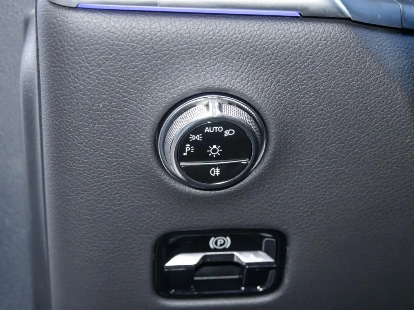 GLC 300 4MATIC Coupé AMG-Sport Burm Pano Digital