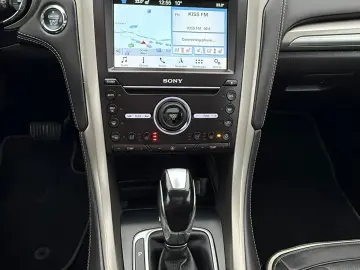Ford Mondeo Vignale 2.0 TDCi Powershift