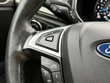 Ford Mondeo Vignale 2.0 TDCi Powershift