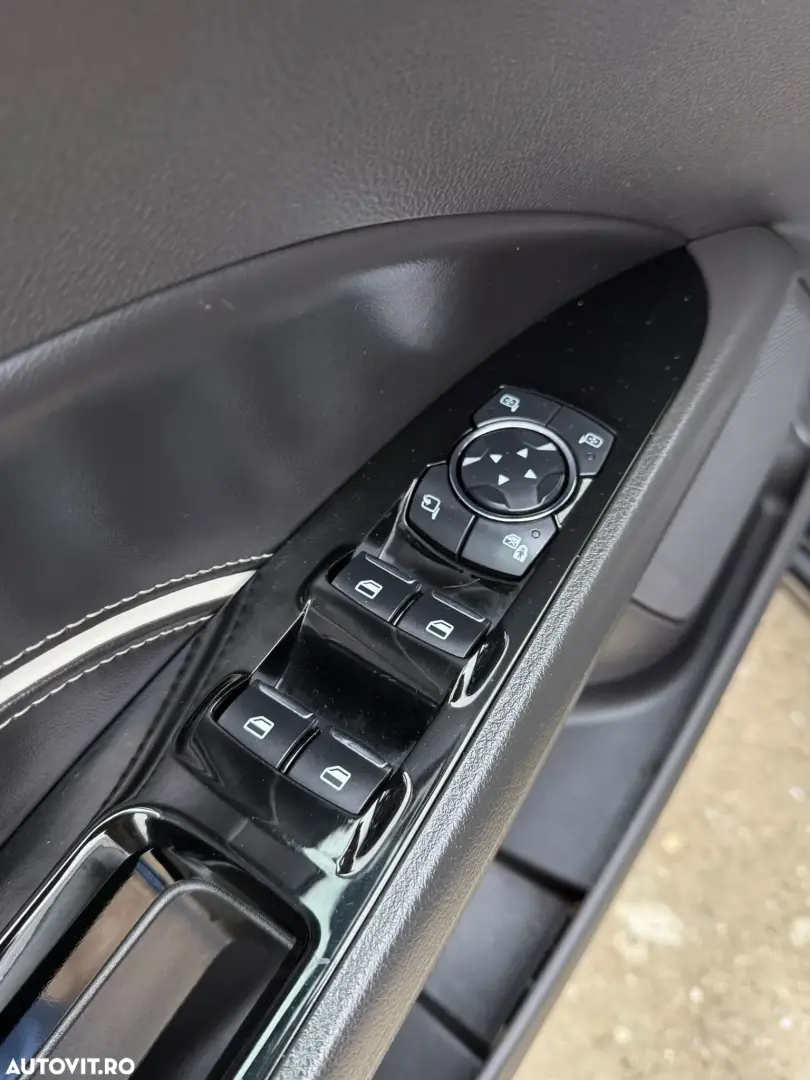 Ford Mondeo Vignale 2.0 TDCi Powershift