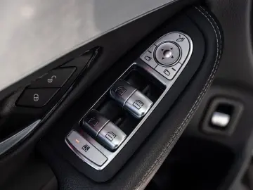 GLC 300 de Coupe 4M  AMG-LINE NIGHT SCHIEBEDACH