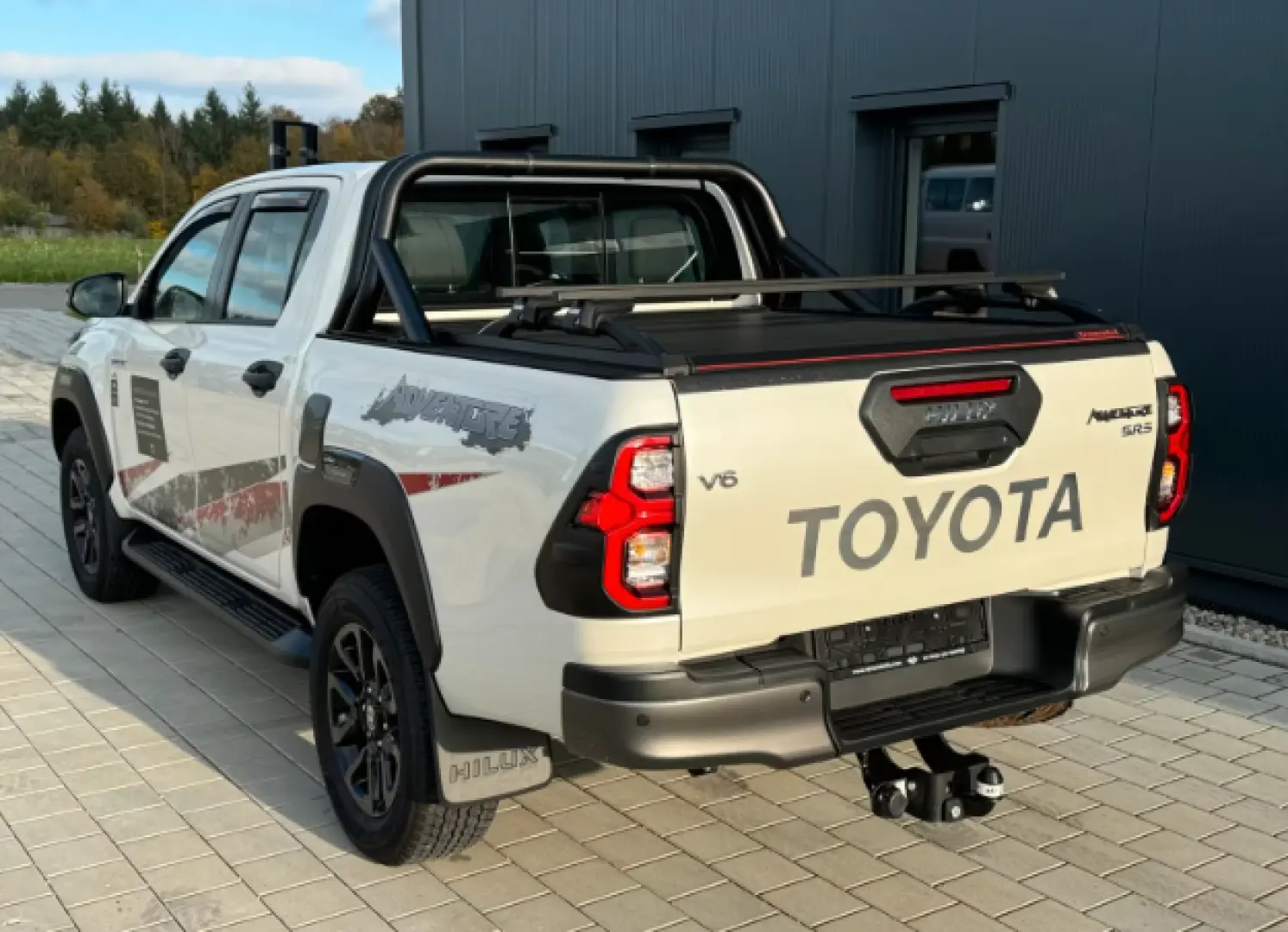 Toyota Hilux Adventure V6 4x4  TESSER