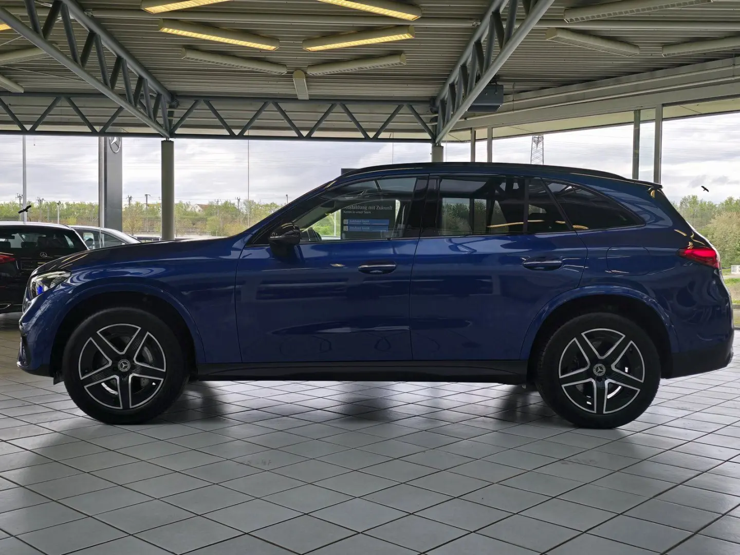 GLC 300e 4M AMG-Line DISTRONIC 360  PANORAMADACH