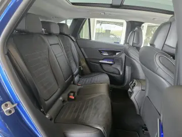 GLC 300e 4M AMG-Line DISTRONIC 360  PANORAMADACH