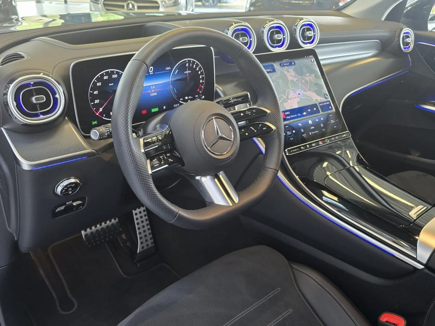 GLC 300e 4M AMG-Line DISTRONIC 360  PANORAMADACH