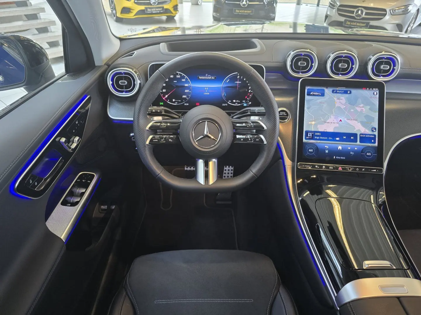 GLC 300e 4M AMG-Line DISTRONIC 360  PANORAMADACH