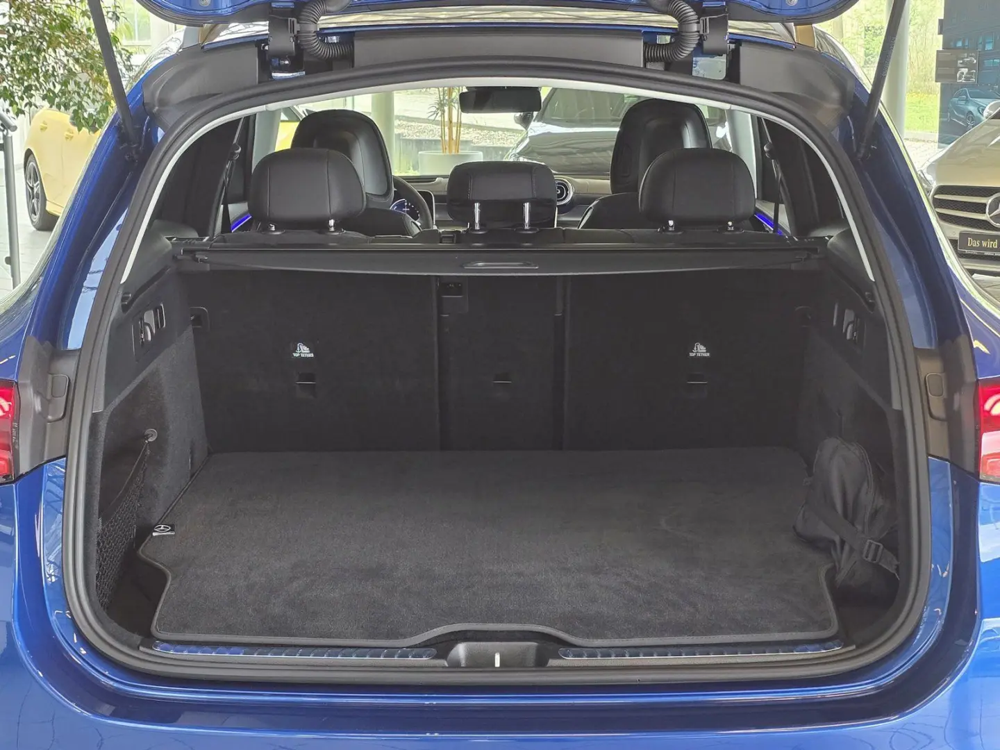 GLC 300e 4M AMG-Line DISTRONIC 360  PANORAMADACH