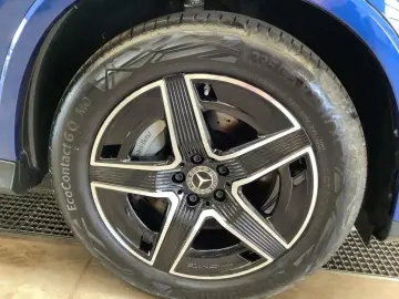 GLC 300 d 4M  AMG NIGHT 19'' DIGITAL AHK 360